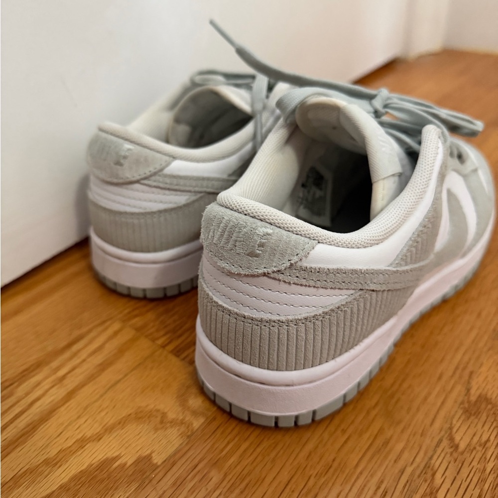 Nike Women's Dunk Low in Light Silver Corduroy - Picture 6 of 6